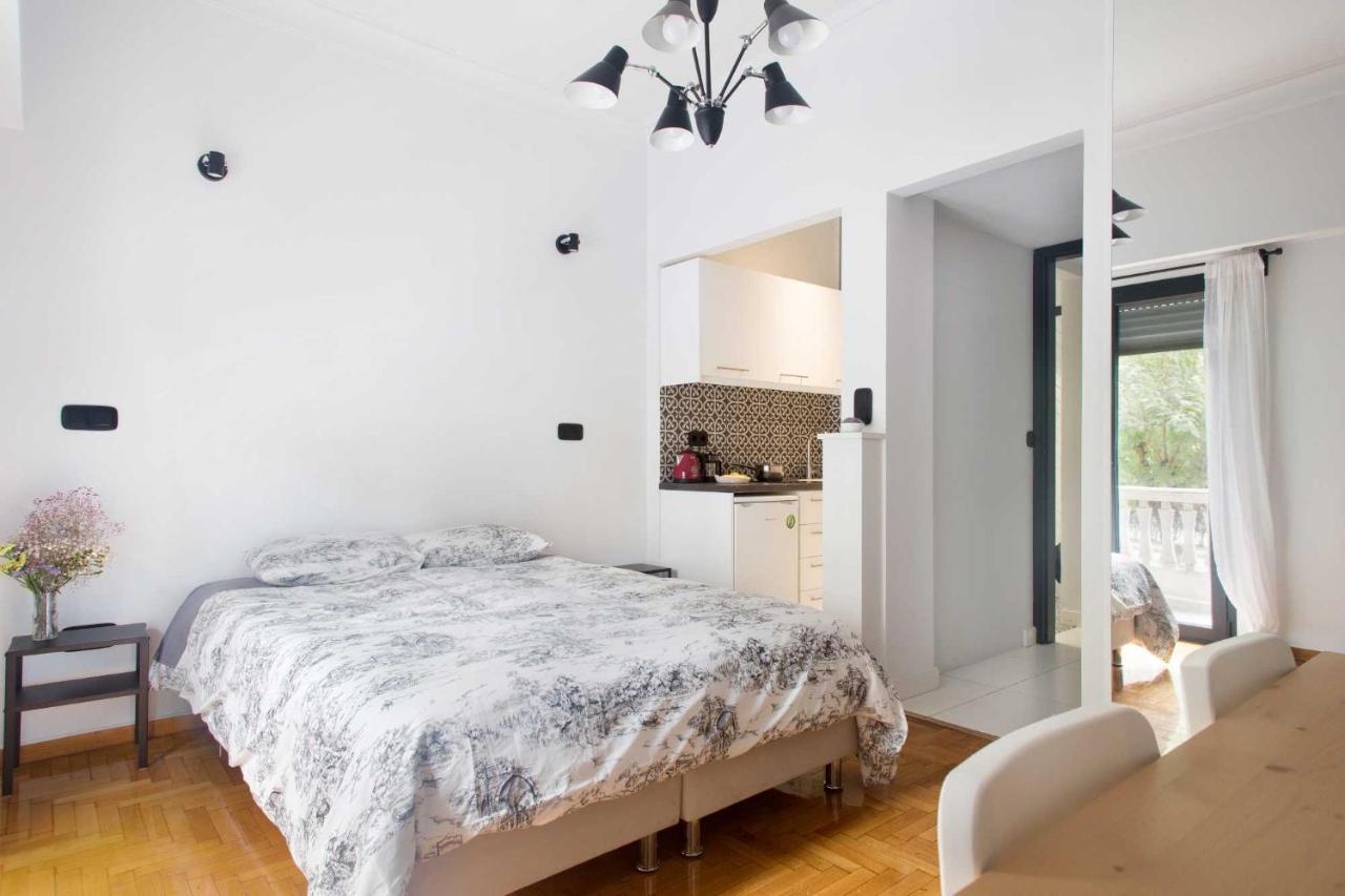 Newly Renovated Studio Downtown Athens! Екстер'єр фото