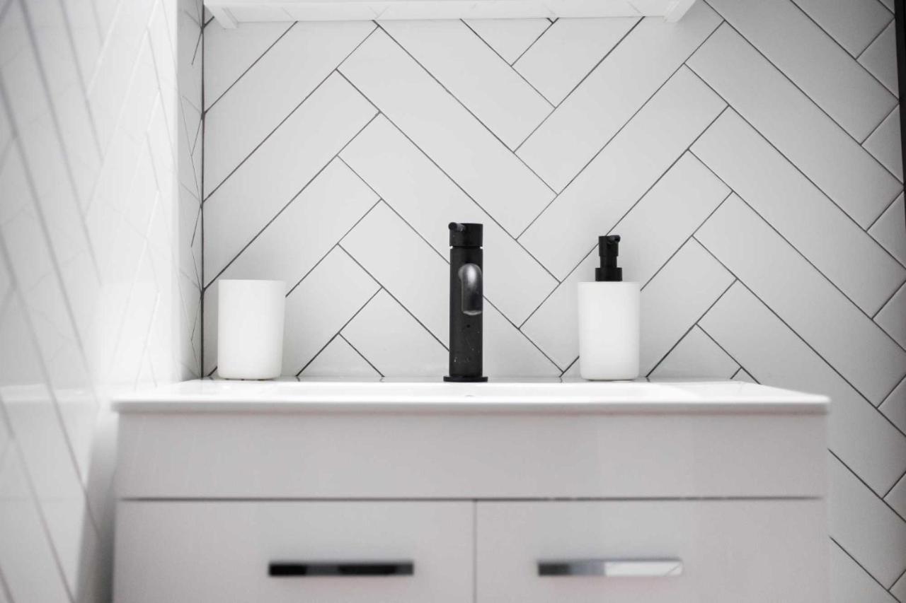 Newly Renovated Studio Downtown Athens! Екстер'єр фото